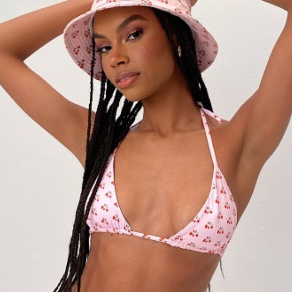 NWT SOLD OUT Frankie's Bikinis Baby Berry string Tia bikini top size Large